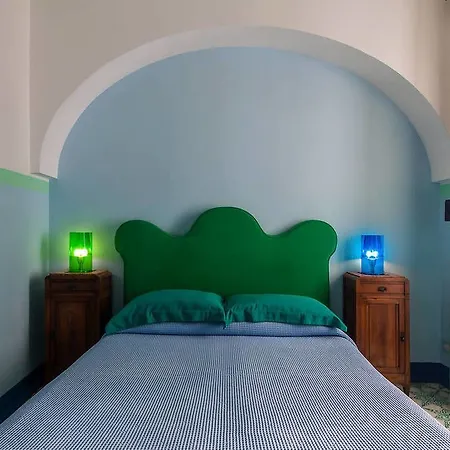 Casa Astarita 2*